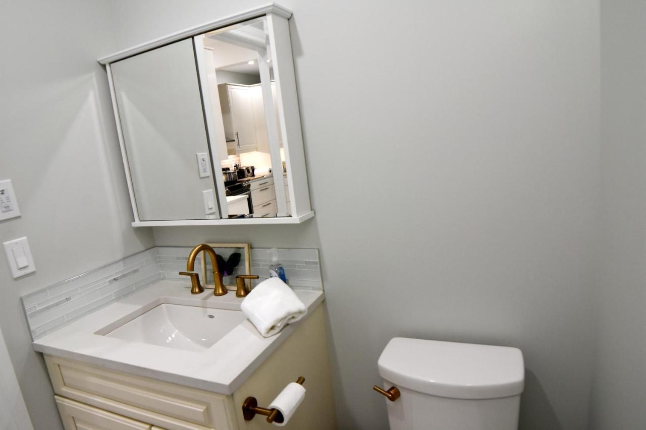 Aurora Guest House 옐로나이프 외부 사진
