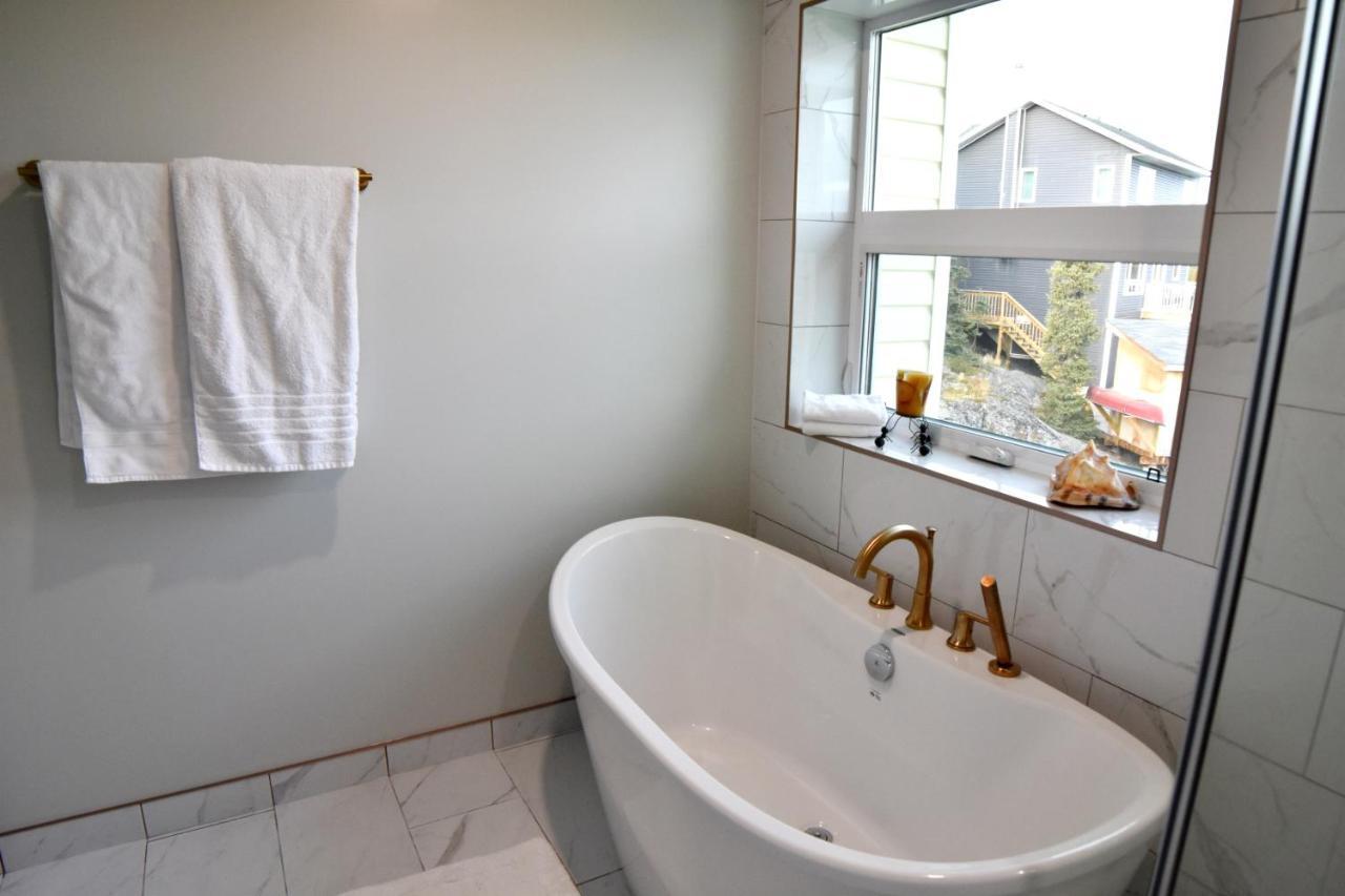 Aurora Guest House 옐로나이프 외부 사진