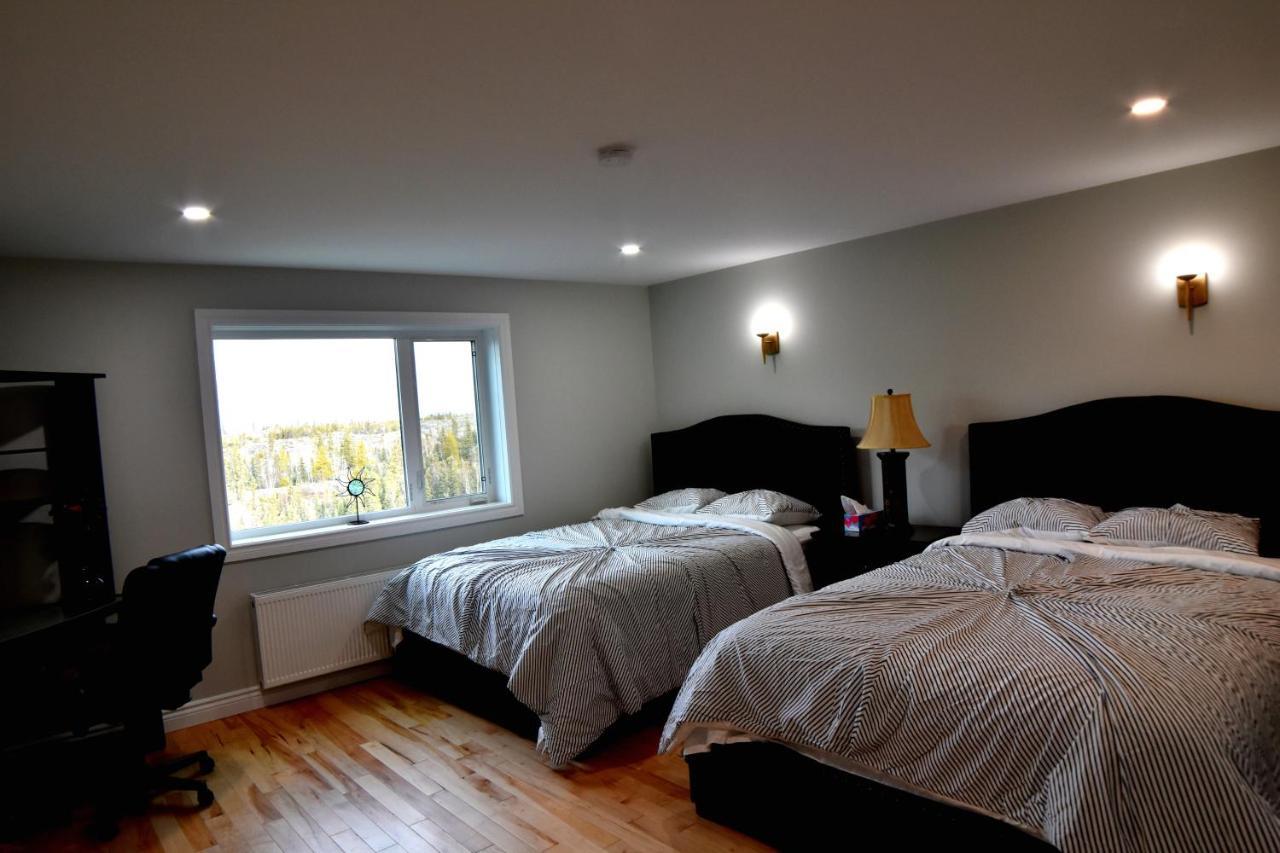 Aurora Guest House 옐로나이프 외부 사진