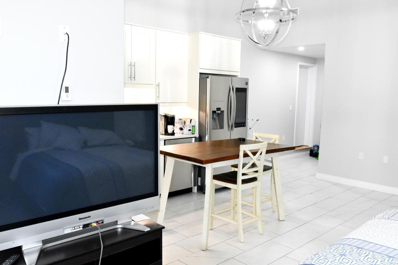 Aurora Guest House 옐로나이프 외부 사진